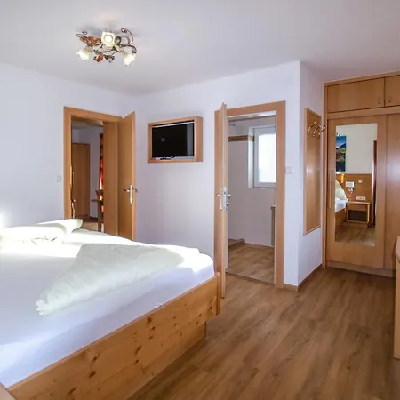 Sonnenhof Aparthotel 3*